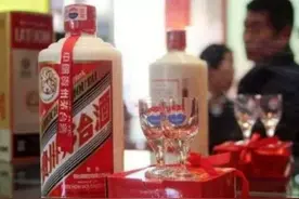茅台酒瓶里的珠子，取出来还能倒出1两酒？内行人：很多人不识货图片