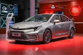 6月上市的重磅新车，这台布加迪La Voiture NoireC罗已经买了！图片