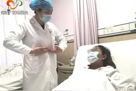 疫情期间宅家3个月，宝妈产下“超重宝宝”：家人都以为体格大好养图片