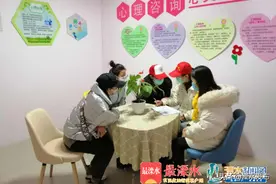 “五朵金花”绽放在防疫一线图片