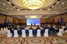 支持全球抗疫，国际商报社搭建医疗物资精准对接平台图片