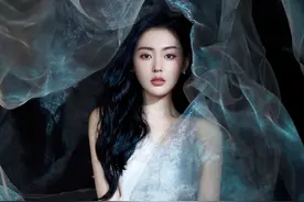 张天爱写真：如诗似画，如梦如烟，似从云中而来的美丽仙子图片