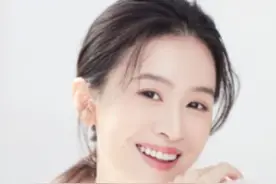林一霆娴静温婉美女、时尚干练的现代女性，收获越来越多观众喜爱图片