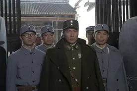 叶挺将军刚出狱35天就坠机身亡，同机遇难的还有哪些大人物？图片