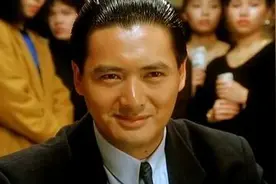 骑10万自行车买菜，却喊着裸捐的周润发，为何在公益上却一片空白图片
