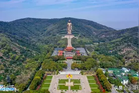 无锡地标建筑，太湖畔灵山大佛景区，春季踏青别忘了临时抱佛脚呀图片