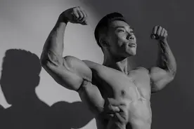 超燃健身励志视频！120斤弱鸡到肌肉猛男的华丽蜕变！视频封面