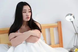 五年前晕倒一次后，嘉兴姑娘开始经常尿床，体重骤减不敢恋爱图片