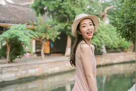 “儿媳，结婚就别通知你家那些穷亲戚了”“行，那就不通知你了”图片