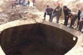 广东工程队挖出无底洞，专家连忙赶来，激动不已：可算是找到了图片
