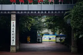 成都有个被遗忘的“星光工厂” ，曾是中国电影产业“制高点”。图片