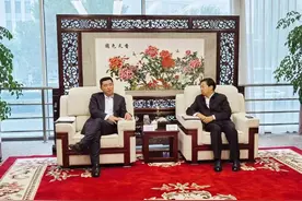 宋晓路带队赴中核兴业控股有限公司考察座谈图片