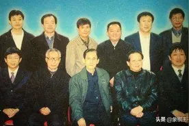 揭秘杨官璘是怎么做到第一个全国象棋冠军的，弃车砍双巧胜李义庭图片