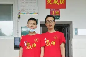 湖北高考学霸诞生，许继茁713分，邓鑫田703分图片