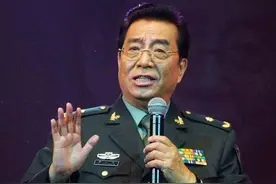 李双江隐藏52年的大儿子曝光，原来这么优秀，难怪不公开图片