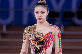 古典美女闪耀东京！艺术体操中国女将许颜书 明眸善睐顾盼生辉图片
