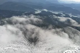 民间故事：婆婆打（穿）靸鞋（拖鞋），媳妇儿就跟着（到）来图片