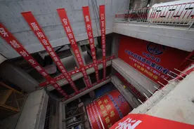 盾构机开始掘进！地铁19号线积水潭以南明年底正式铺轨图片
