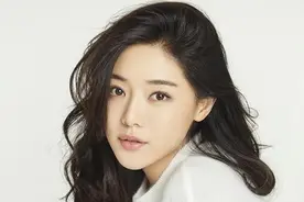 面对导演的潜规则，她勃然大怒：你有病吧？然后摔门而去图片