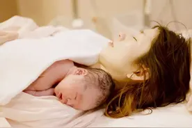 二胎是孙女，公婆的行为让人“羡慕”，孙子：我在哪，我是谁图片