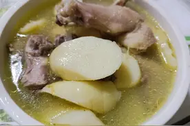 煲鸡汤加了这种食材，味道清甜，营养又美味！图片