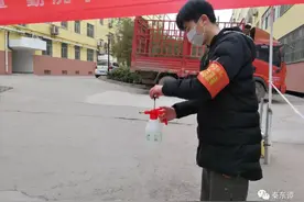 “我年轻，让我上！” 志愿服务汇聚战“疫”青春力量图片