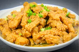 来一盘河南的小酥肉吧，厨师长详细教程，这蒸菜下饭最快视频封面