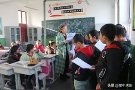 从黑土地到黄土地 64岁“奶奶”老师支教山里娃图片