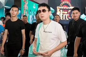 王思聪为河南捐款500万！晒汇款记录获好评，自曝朋友圈打击谣言图片