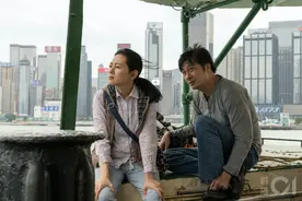 这才是港片新标杆，吴镇宇演技爆棚，55岁的李丽珍依旧少女感十足图片