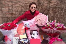 冯小刚夸她演技好，曾为了角色两天不吃饭，如今62岁越老越红图片