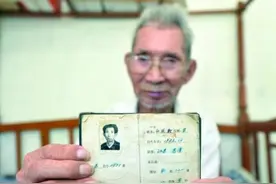 93岁痴呆老人念叨去长沙打仗，邻居嘲笑他糊涂，记者探访揭开真相图片