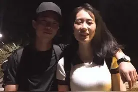 网恋奔现成功，女友比我大10岁，年纪大的女生我应该注意什么？图片