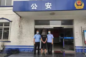 石家庄循环化工分局抓获一名网上逃犯图片