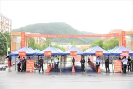 高考加油！武宁公安全力护航高考！图片