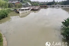 南通濠河水质异常？濠河管理处：具体情况待监测图片