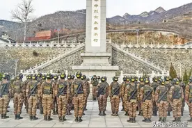 永不卷刃的精神利剑图片