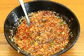 让挑食的人爱上蔬菜，简单三样，调出全家都爱吃的凉拌蔬菜图片
