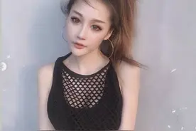 小说：刚和美女同事合租，妻子却成为老板临时秘书，飞国外谈合作图片