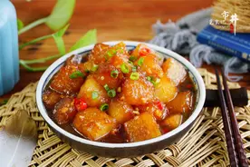 学会冬瓜这样吃，一顿能干两碗饭，不放肉也很香，上桌汤汁都不剩图片