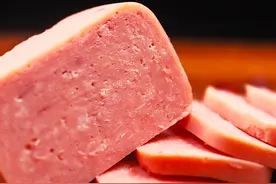 “午餐肉”是“猪肉”做的吗？知道它的原料后，吃货们不淡定了图片