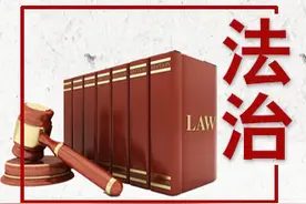 巴彦淖尔两男子在家用打鱼机赌博，结果被警察逮个正着…图片