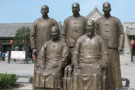 乔家第四代家主乔致庸，跟同时期大富翁洛克菲勒相比，身家差在哪图片