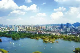 代表委员看济南两会 |刘英才：听了政府工作报告 这两方面我感受最深图片