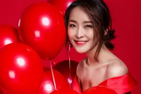 美女演员李曼图片