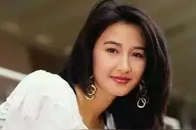 巅峰息影捧红丈夫，两次流产50岁要二胎，为爱痴狂的关咏荷太飒了图片