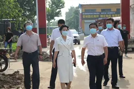 韩旭督导农村人居环境整治提升工作图片