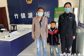 10岁男孩带着1千元压岁钱买手机 店家不卖他就不走图片