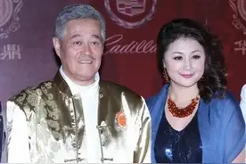 私人飞机接于月仙回家，赵本山这样的好姐夫不多了图片