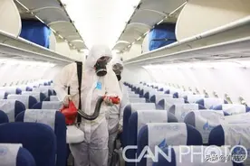 构建防疫安全网 曼谷航空再提升机舱机场消毒程序标准图片